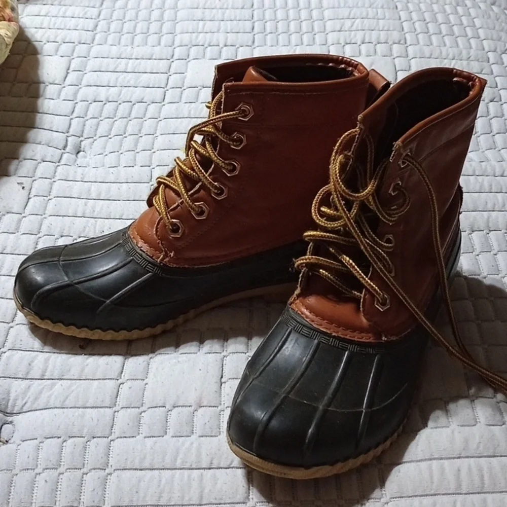 Canyon Creek size 4 youth boots